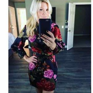 Zara Women’s Floral Dress Sz XS